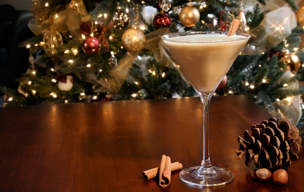 Festive Winter Sips: 5 Holiday Cocktail Recipes - Spafinder