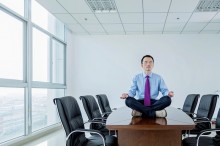 businessman-meditating