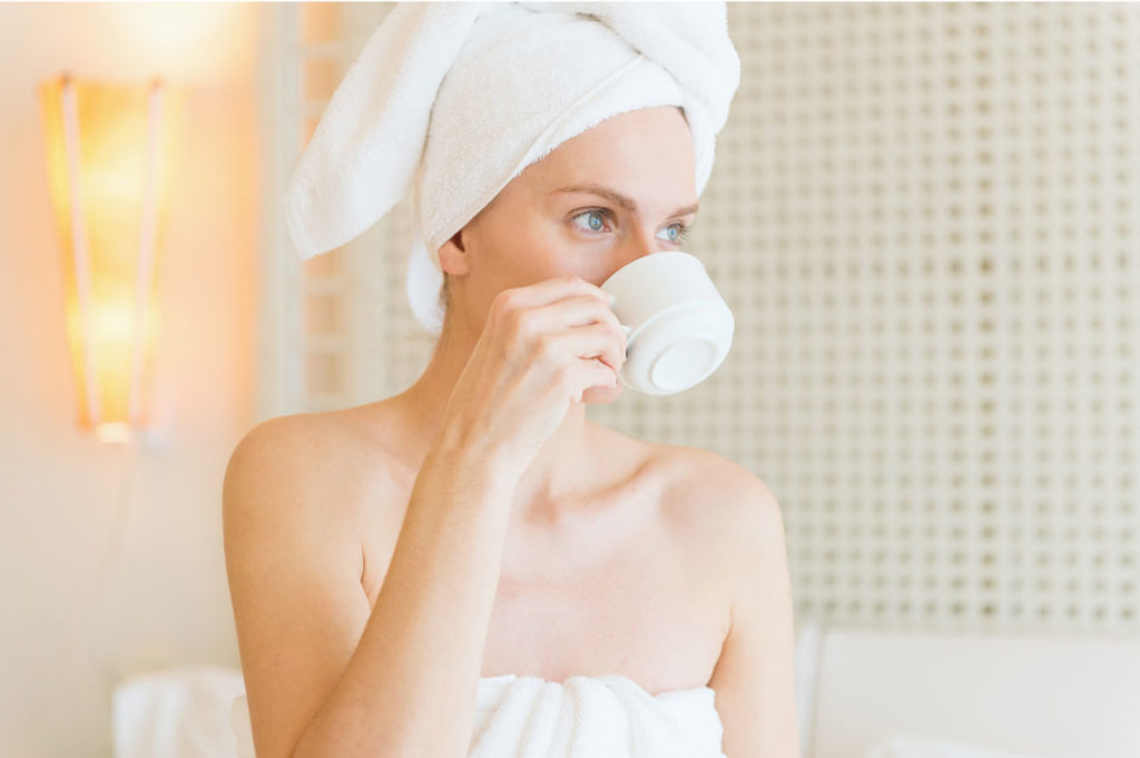 woman-drinking-tea