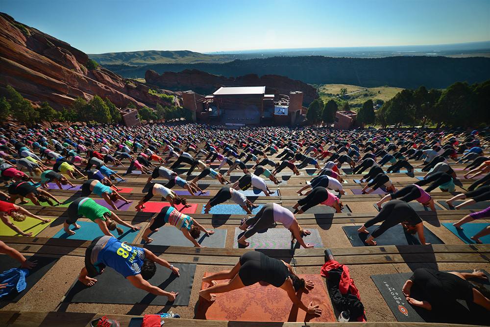 yoga-on-the-rocks