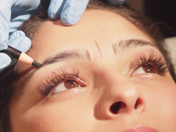 woman-microblading-brow