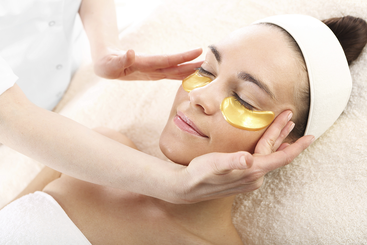 Guinot Face and Eye Lift volume treatment Beautysalon Budapest