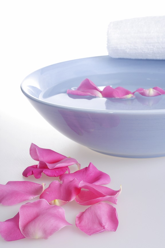 bowl-water-flowers