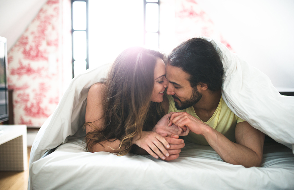 Couple-in-Bed