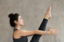 woman-pilates-class
