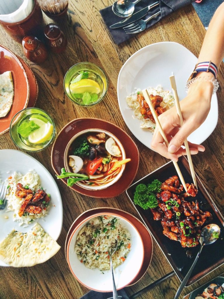 hand-using-chopsticks