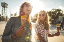girlfriends-laughing-ice-cream