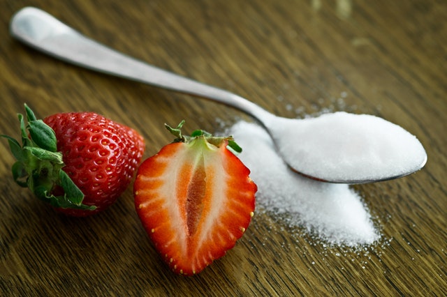 strawberries-sugar-spoon