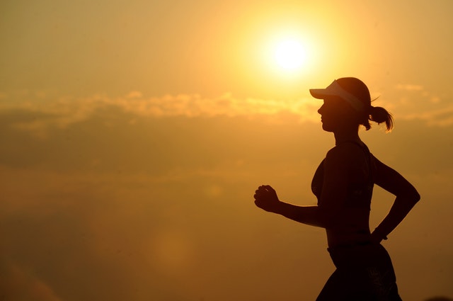 woman-jogging-beach