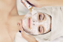 skin-repair-facial-woman