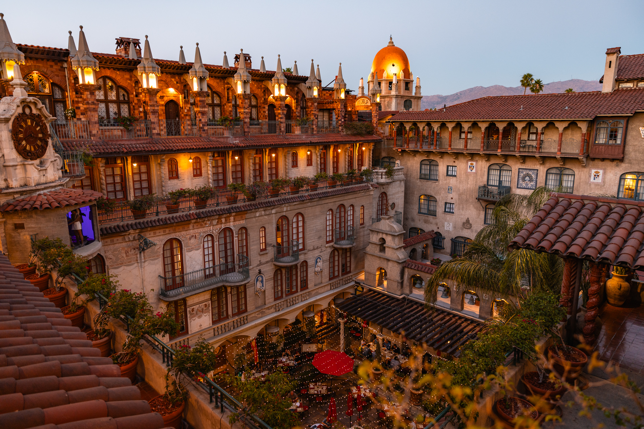 The entrance of the Mission Inn Hotel and Spa courtyard in